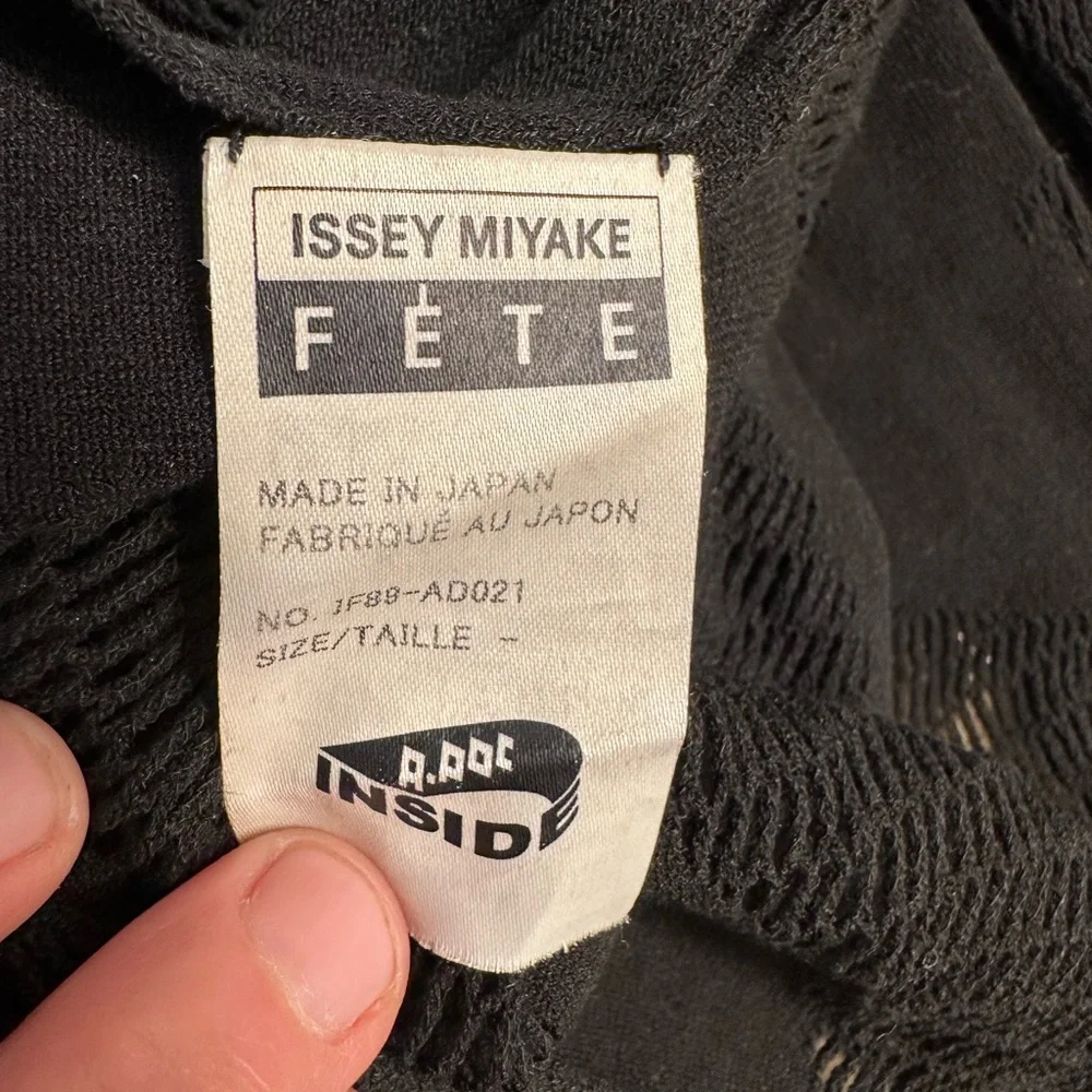 Issey Miyake FÊTE A-POC Inside Cutout Fringe Scarf Rare Avant Garde Mesh Wrap - Picture 5 of 16